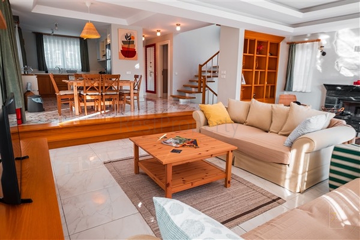 Вілла планування 3+2 в мікрорайоні Текірова-Кемер