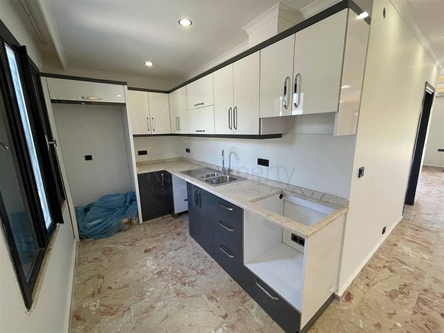 Затишна вілла з великою ділянкою-комфорт і тиша в оточенні природи