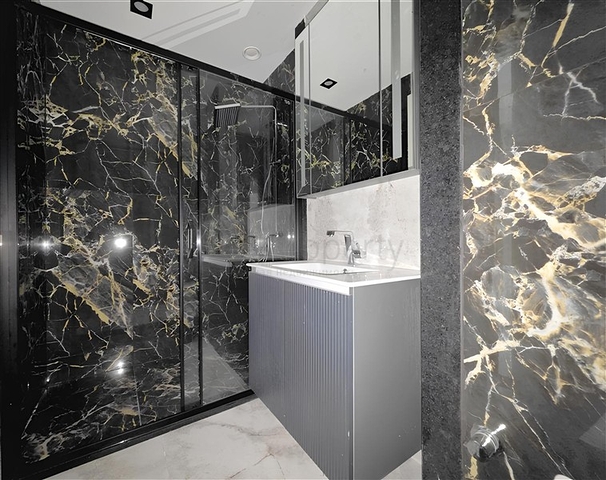 Розкішна квартира формату 3 + 1 в сучасному житловому комплексі 