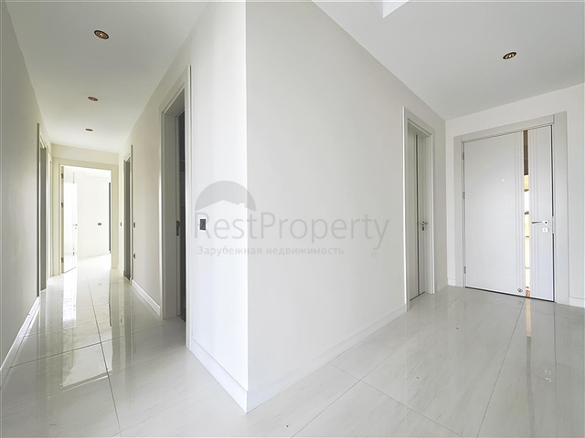 Розкішна квартира формату 3 + 1 в сучасному житловому комплексі 