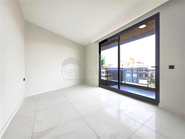 Сучасні апартаменти 1 + 1 біля пляжу Клеопатра