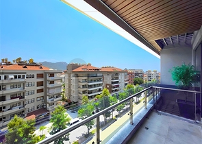 Сучасні апартаменти 1 + 1 біля пляжу Клеопатра