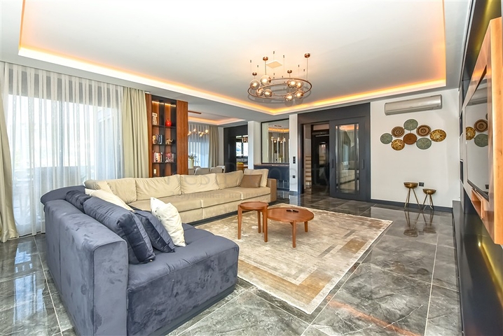 Розкішна вілла з панорамним видом на море-ідеальне поєднання затишку, стилю і самоти