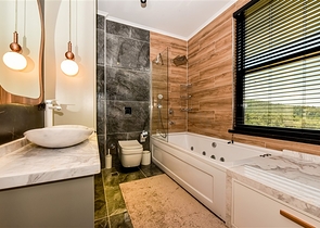 Розкішна вілла з панорамним видом на море-ідеальне поєднання затишку, стилю і самоти