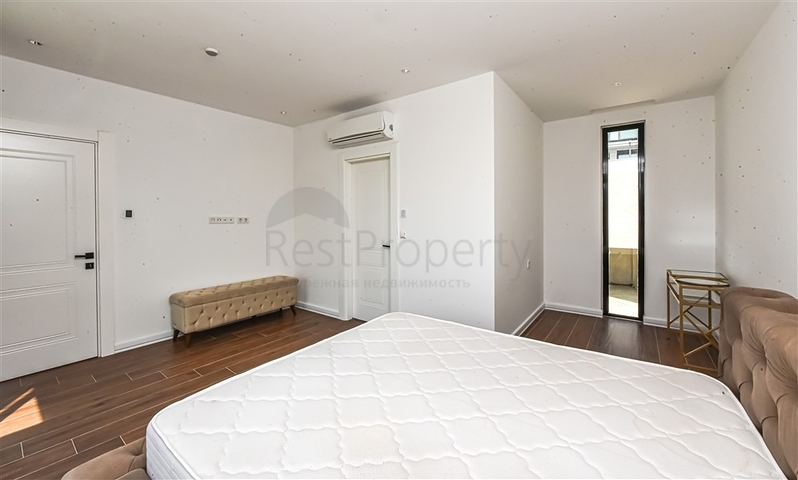 Сучасна вілла з морським видом в оточенні природи і преміального комфорту