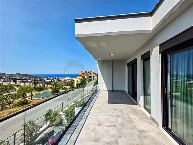 Сучасна вілла з морським видом в оточенні природи і преміального комфорту