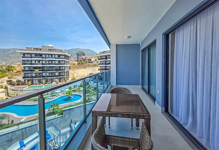 Сучасні апартаменти з панорамним видом на море 