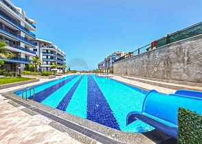 Сучасні апартаменти з панорамним видом на море 