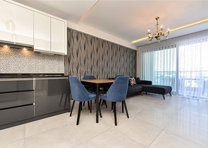 Сучасні апартаменти з панорамним видом на море 