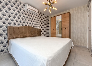 Сучасні апартаменти з панорамним видом на море 