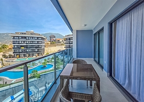 Сучасні апартаменти з панорамним видом на море 