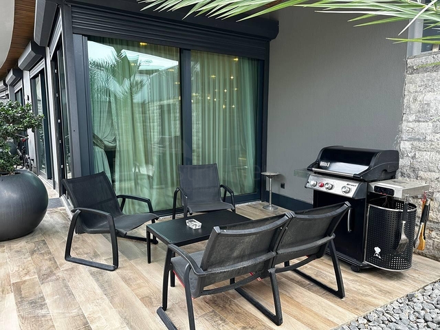 Просторий дуплекс біля моря в преміум-комплексі - для цінителів високого рівня життя