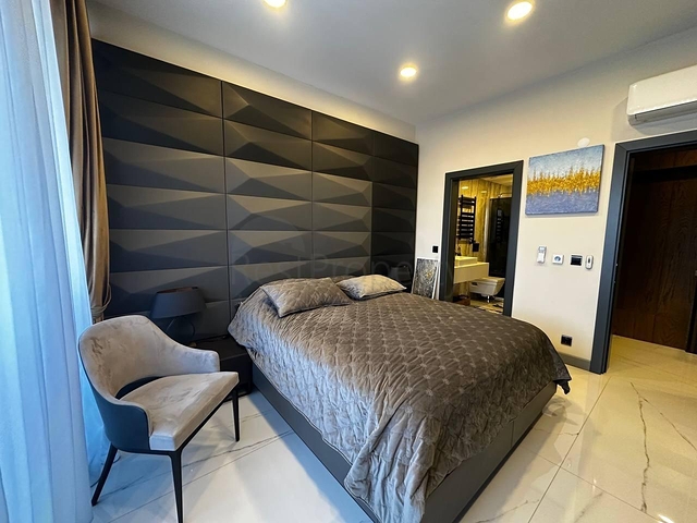 Просторий дуплекс біля моря в преміум-комплексі - для цінителів високого рівня життя