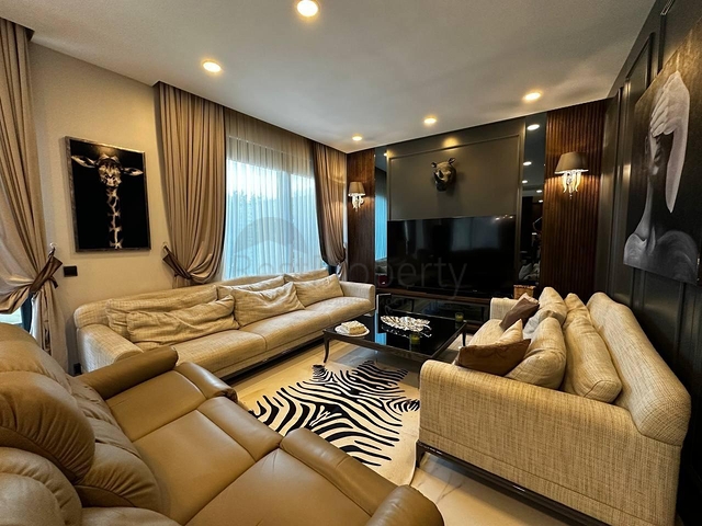 Просторий дуплекс біля моря в преміум-комплексі - для цінителів високого рівня життя