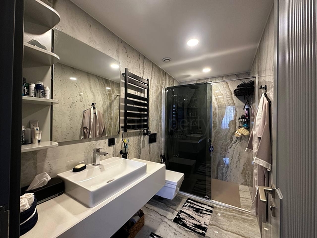 Просторий дуплекс біля моря в преміум-комплексі - для цінителів високого рівня життя