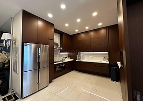 Просторий дуплекс біля моря в преміум-комплексі - для цінителів високого рівня життя