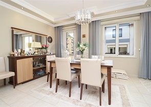 Дворівнева мебльована квартира 3 + 1 з просторою терасою в центрі Аланії