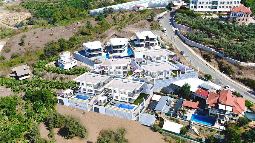 Розкішна вілла 4 + 1 з приватним басейном і видом на море в Каргиджаку