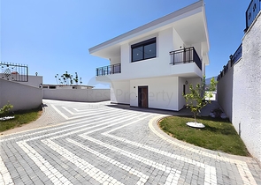 Розкішна вілла 4 + 1 з приватним басейном і видом на море в Каргиджаку