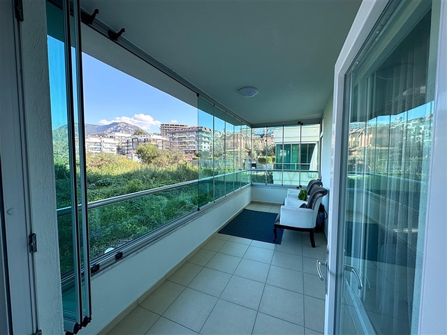 Затишна мебльована квартира поруч з морем в зеленому районі Кестель