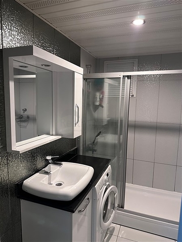 Затишна мебльована квартира поруч з морем в зеленому районі Кестель