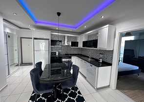 Затишна мебльована квартира поруч з морем в зеленому районі Кестель