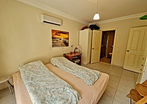 Затишна квартира з просторим плануванням в мальовничому районі Оба