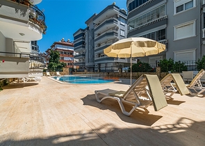 Просторий пентхаус 4 + 1 в затишному житловому комплексі в районі Оба-комфорт для всієї родини