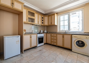 Просторий пентхаус 4 + 1 в затишному житловому комплексі в районі Оба-комфорт для всієї родини