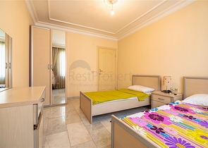 Просторий пентхаус 4 + 1 в затишному житловому комплексі в районі Оба-комфорт для всієї родини