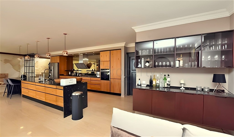 Елітна вілла 5+2 з видом на море в центрі Аланії-приватність — комфорт і розкіш в одному місці