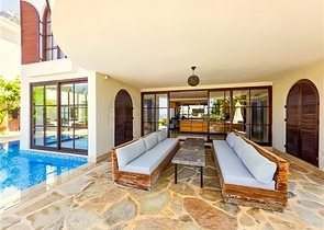 Елітна вілла 5+2 з видом на море в центрі Аланії-приватність — комфорт і розкіш в одному місці