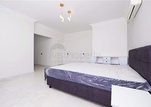 Просторий мебльований пентхаус з терасами в самому центрі Аланії