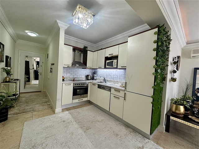 Затишна мебльована квартира 1+1 в престижному районі Джікджіллі 