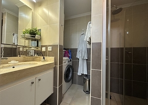 Затишна мебльована квартира 1+1 в престижному районі Джікджіллі 