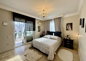 Затишна мебльована квартира 1+1 в престижному районі Джікджіллі 