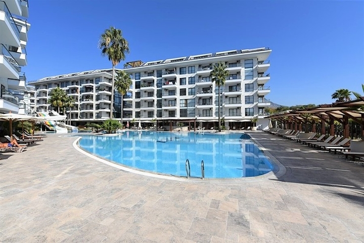 Простора мебльована квартира 3 + 1 з багатою інфраструктурою в сучасному житловому комплексі