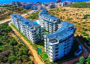 Простора мебльована квартира 3 + 1 з багатою інфраструктурою в сучасному житловому комплексі