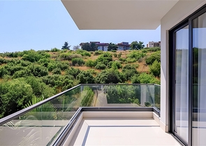 Простора мебльована квартира 3 + 1 з багатою інфраструктурою в сучасному житловому комплексі