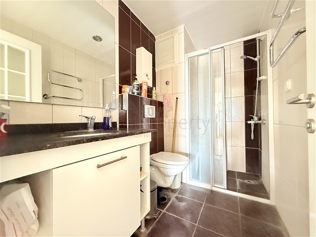 Простора квартира 1 + 1 з повною меблями і багатою інфраструктурою в Джікджіллі