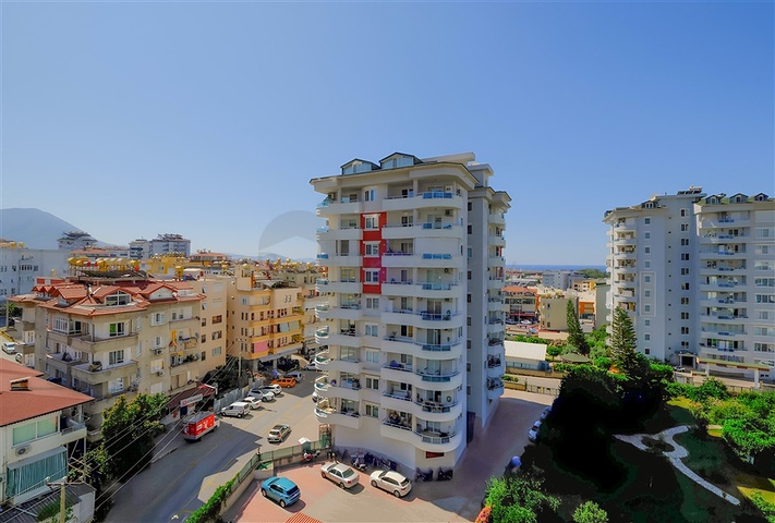 Сучасна квартира в комплексі з багатою інфраструктурою в самому центрі міста