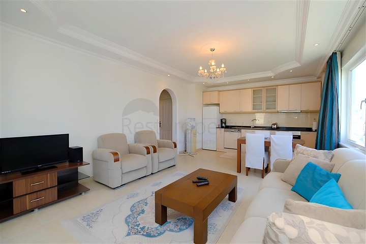 Сучасна квартира в комплексі з багатою інфраструктурою в самому центрі міста