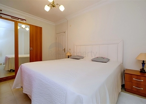 Сучасна квартира в комплексі з багатою інфраструктурою в самому центрі міста