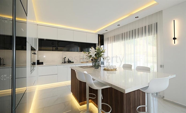 Сучасна вілла з панорамним видом на море в Аланьї