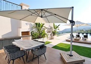 Сучасна вілла з панорамним видом на море в Аланьї