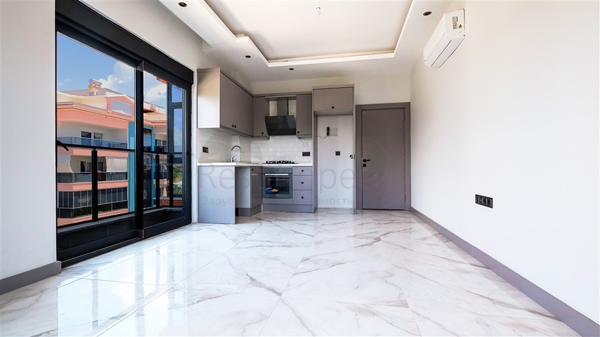 Сучасна квартира біля моря в оточенні тиші і комфорту