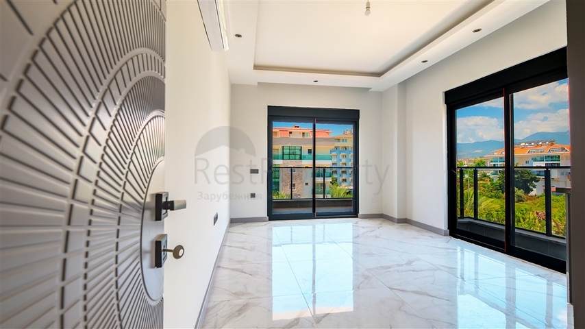 Сучасна квартира біля моря в оточенні тиші і комфорту