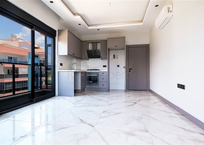 Сучасна квартира біля моря в оточенні тиші і комфорту