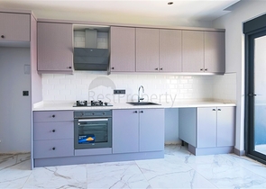 Пентхаус біля моря з просторими терасами і панорамними видами