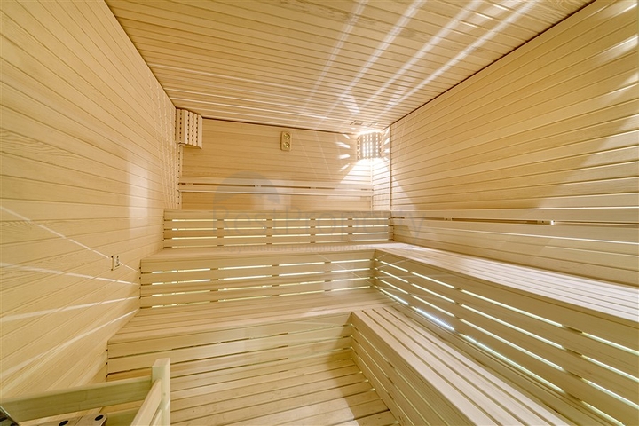 Сучасна квартира 1 + 1 з видом на море всього в 100 метрах від пляжу